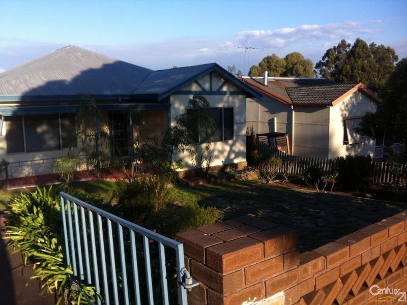 14 Steere Street, Collie WA 6225