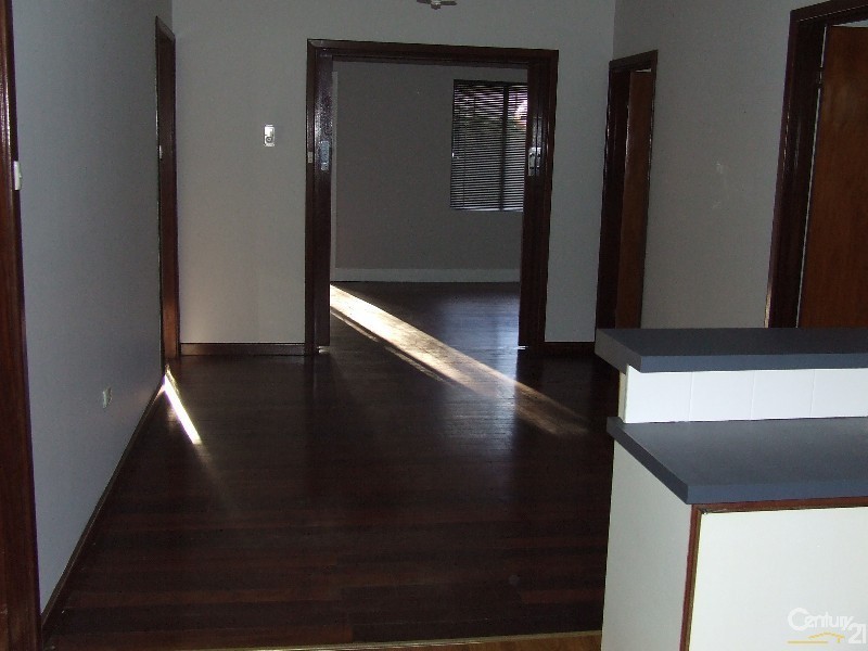 14 Steere Street, Collie WA 6225