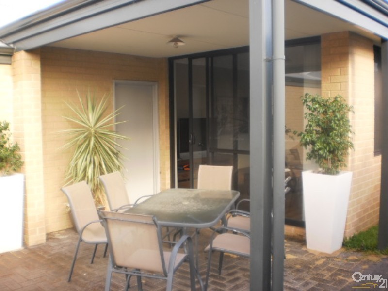 16 Reeves Approach, Dalyellup WA 6230