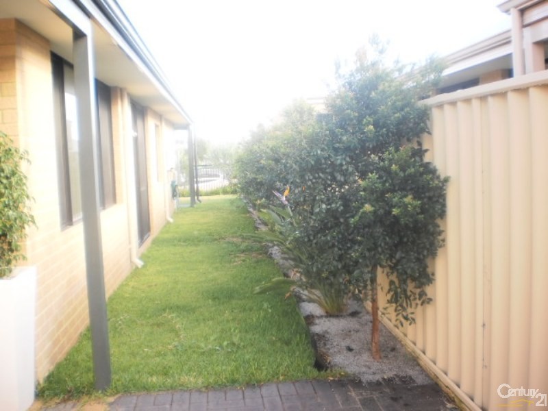 16 Reeves Approach, Dalyellup WA 6230