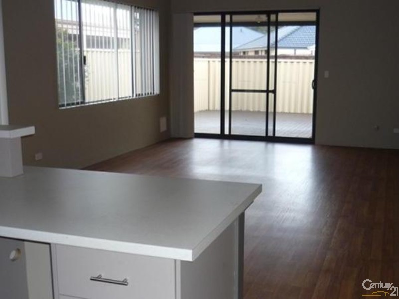 16 Reeves Approach, Dalyellup WA 6230