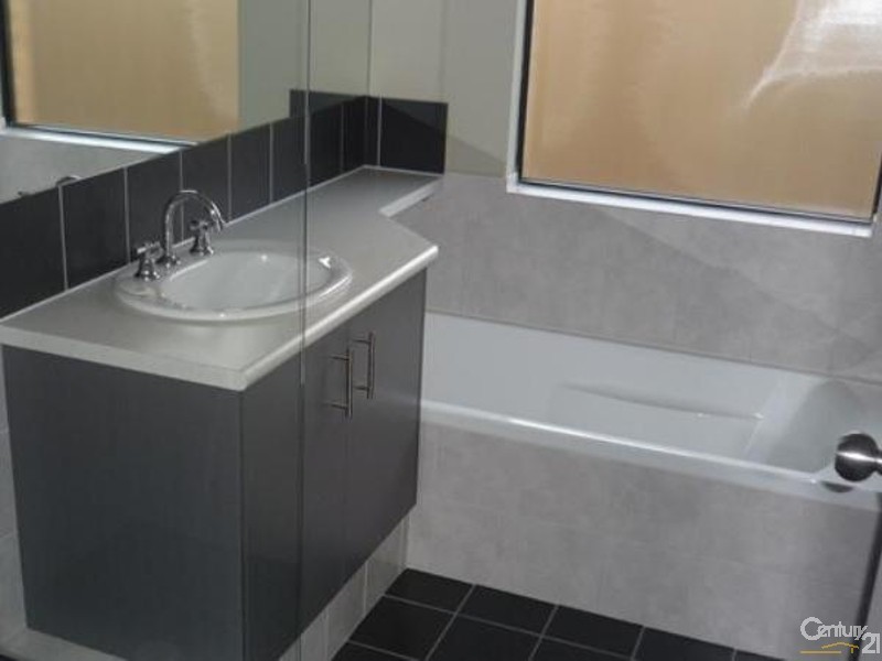 16 Reeves Approach, Dalyellup WA 6230