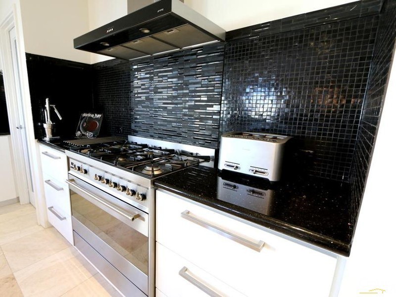 28 Portofino Crescent, Pelican Point WA 6230