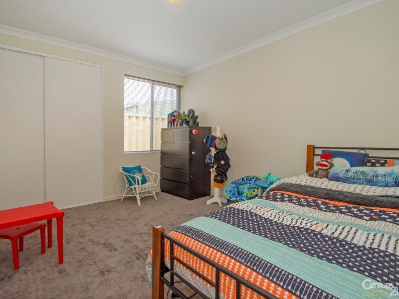 2/7 Ballarat Court, Eaton WA 6232