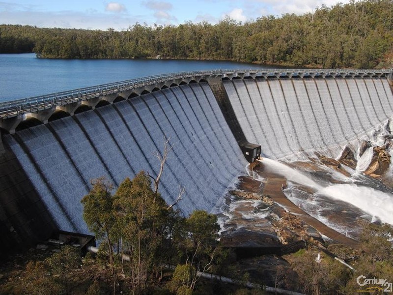 14 Irwin Street, Collie WA 6225