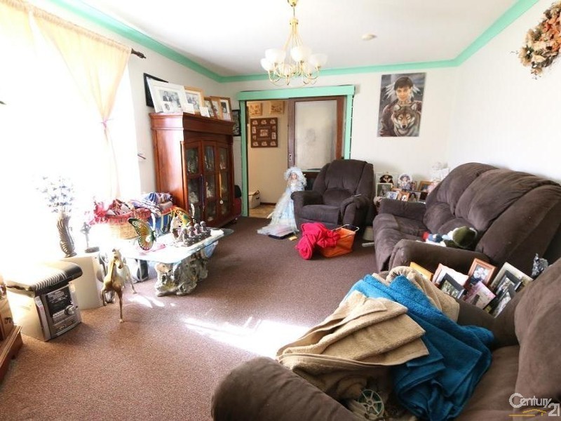 7 Crampton Avenue, Usher WA 6230