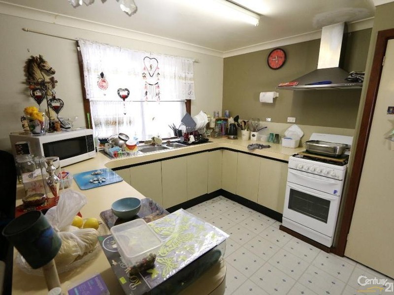 7 Crampton Avenue, Usher WA 6230