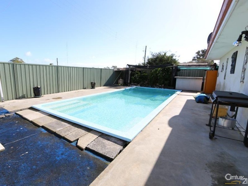 7 Crampton Avenue, Usher WA 6230