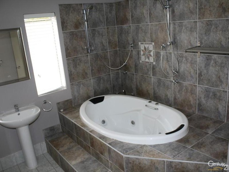 21 Naturaliste Avenue, Usher WA 6230