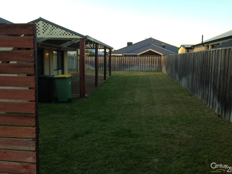 75 Barton Drive, Australind WA 6233