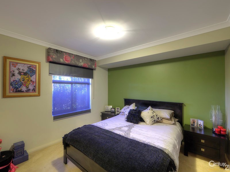 25 Yarra Promenade, Hammond Park WA 6164