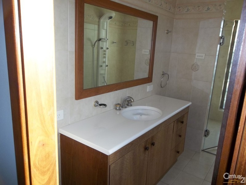 48 Hoylake Avenue, South Bunbury WA 6230