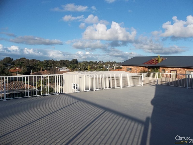 48 Hoylake Avenue, South Bunbury WA 6230