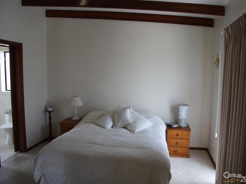 48 Hoylake Avenue, South Bunbury WA 6230