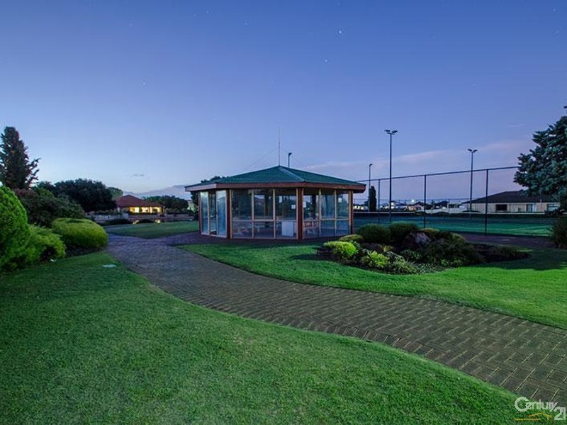 6 Willis Cove, Pelican Point WA 6230