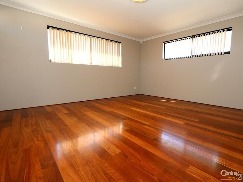 6 Lapwing Road, Dalyellup WA 6230