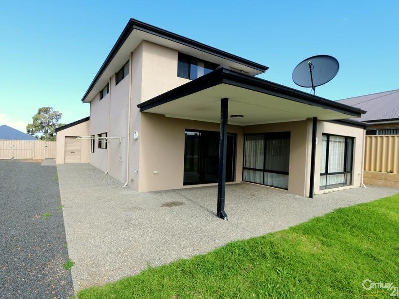 6 Lapwing Road, Dalyellup WA 6230