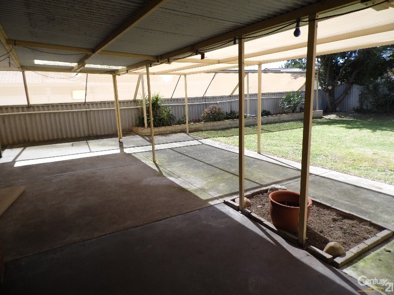 9 Benjamin Street, Withers WA 6230