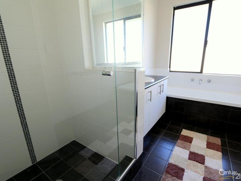 10 Libra Way, Australind WA 6233