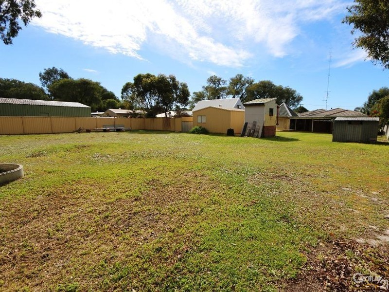 11 Christopher Way, Boyanup WA 6237