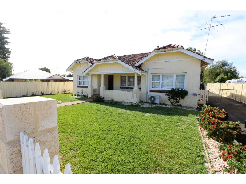 51 Gibbs Street, Carey Park WA 6230