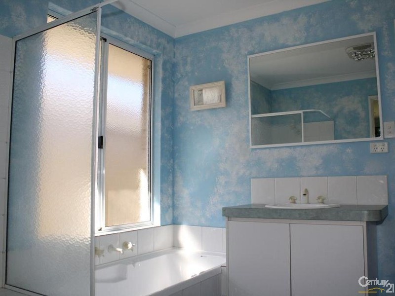 24 Deakin Elbow, Eaton WA 6232