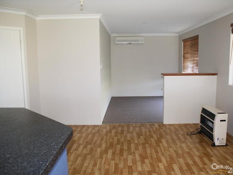 24 Deakin Elbow, Eaton WA 6232