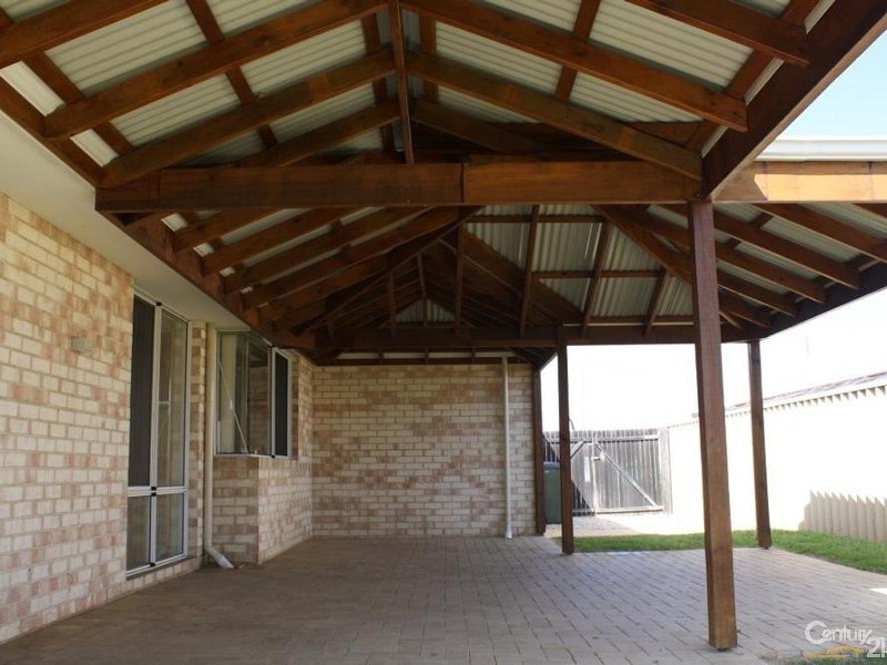 52 Chisholm Road, Dalyellup WA 6230