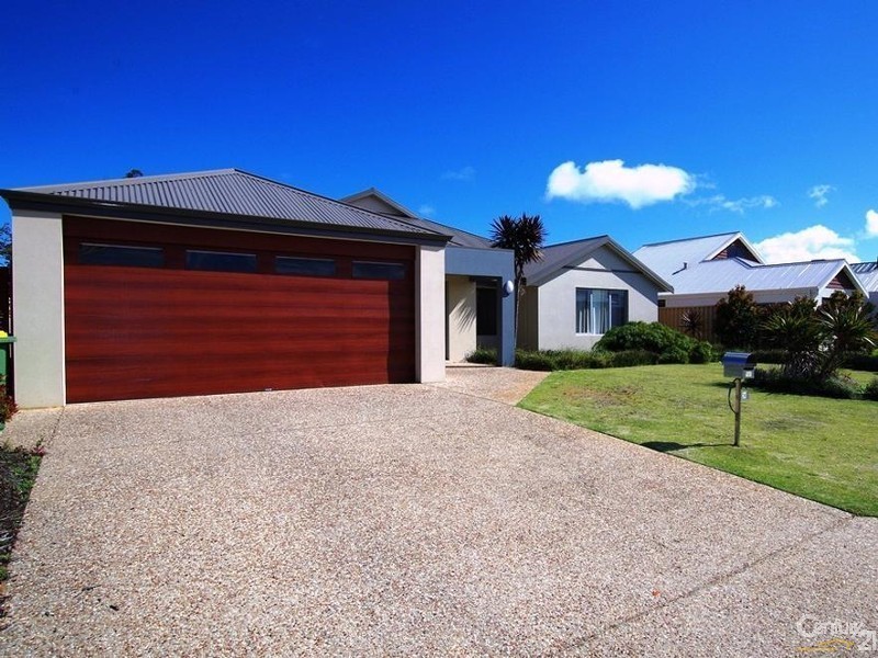 34 Nicolay Approach, Dalyellup WA 6230