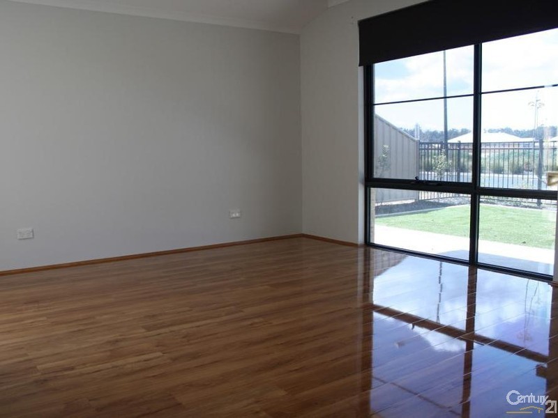 340 Parade Road, Dalyellup WA 6230