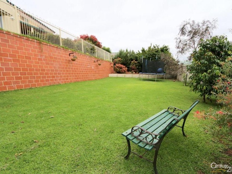 20 Parkfield Way, Australind WA 6233