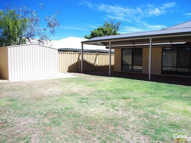 15 Edwinstone Close, Dalyellup WA 6230