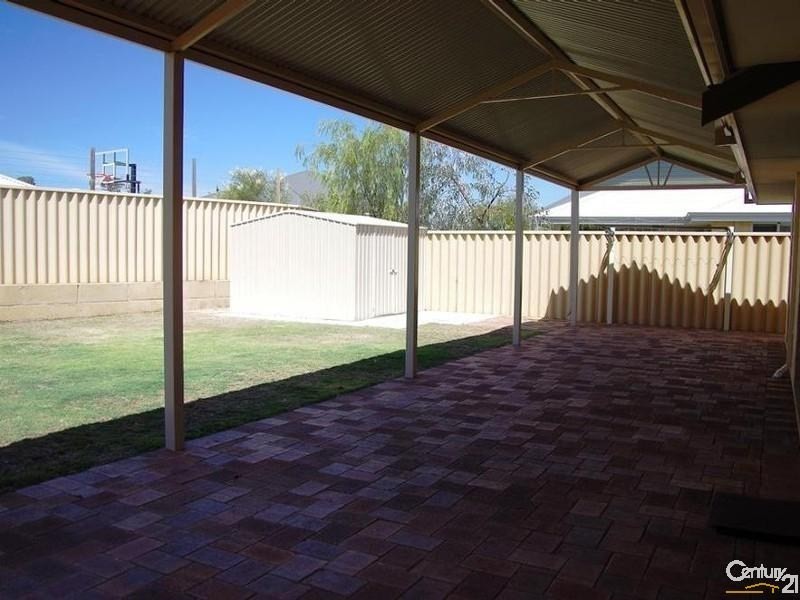 15 Edwinstone Close, Dalyellup WA 6230