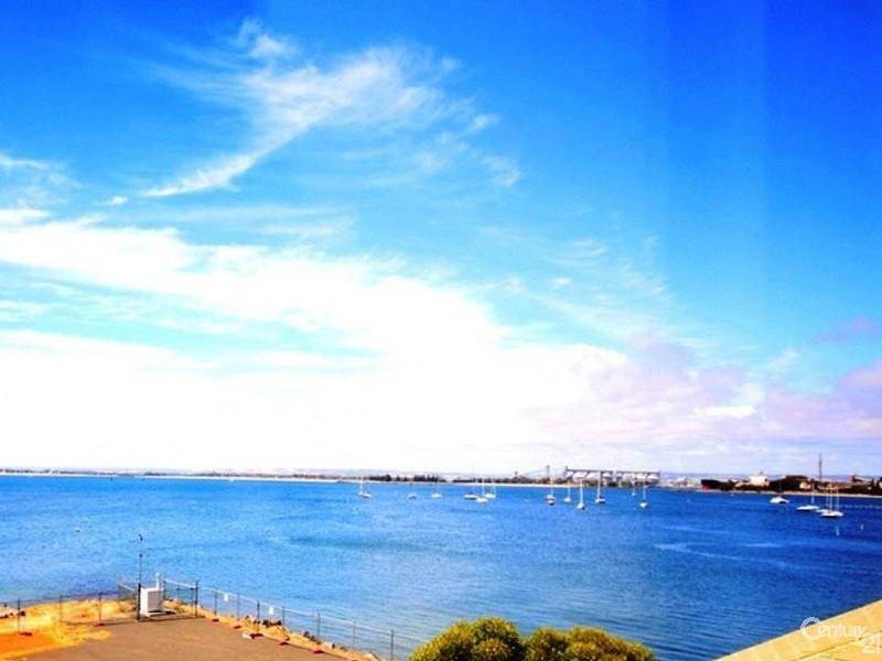 2/29 Bonnefoi Boulevard, Bunbury WA 6230