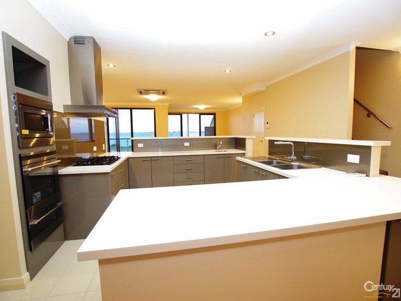 2/29 Bonnefoi Boulevard, Bunbury WA 6230