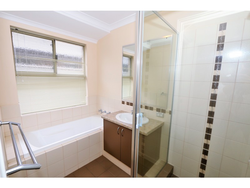 7 Zircon Way, Australind WA 6233