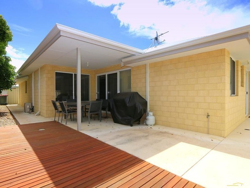 28c Lowe Street, Carey Park WA 6230