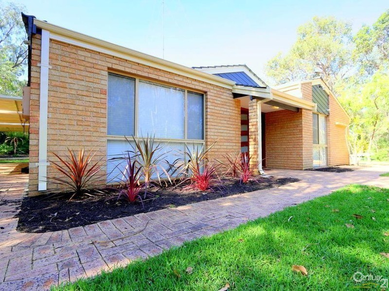 8 Lofthouse Drive, Leschenault WA 6233