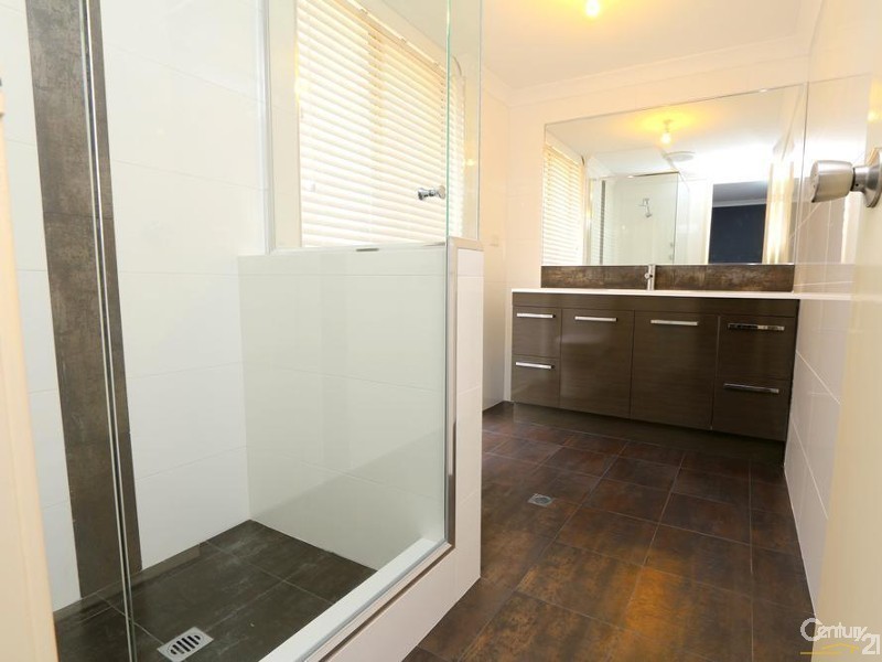 8 Lofthouse Drive, Leschenault WA 6233