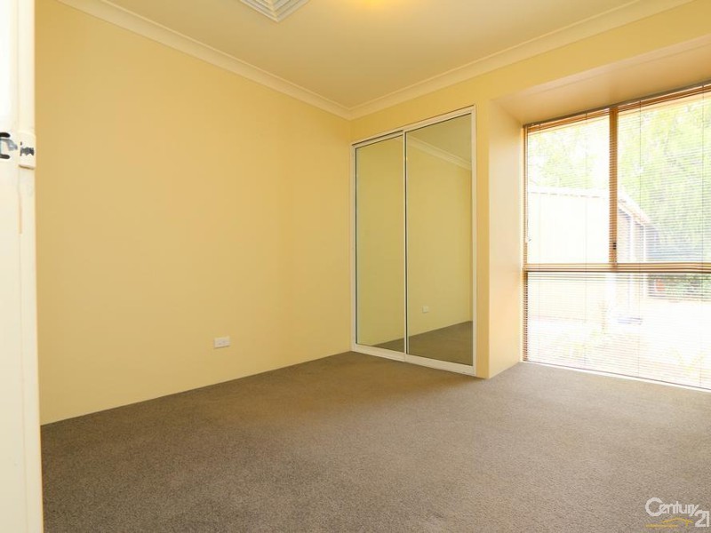 8 Lofthouse Drive, Leschenault WA 6233