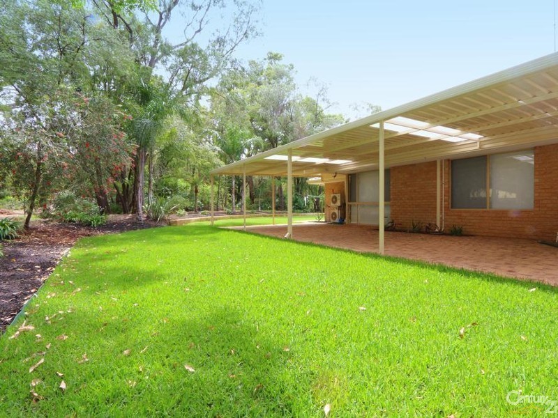 8 Lofthouse Drive, Leschenault WA 6233