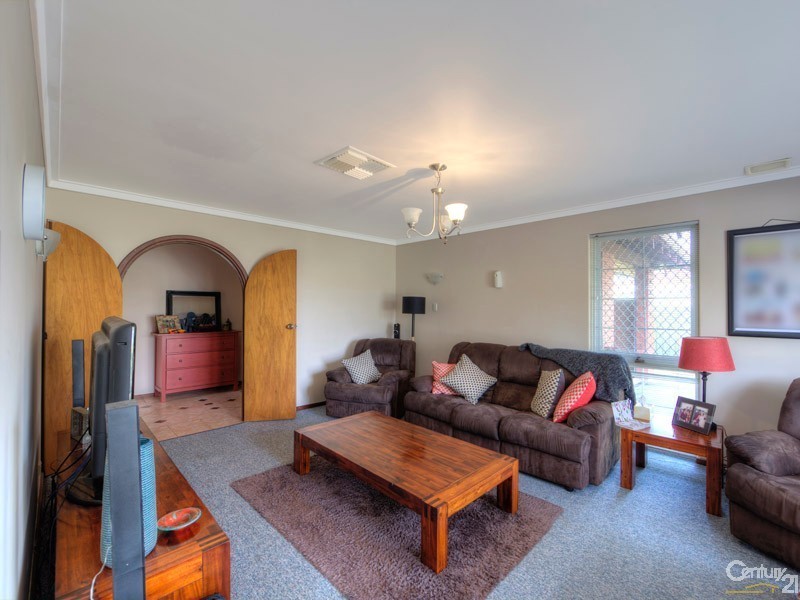 46 MacDonald Avenue, Padbury WA 6025