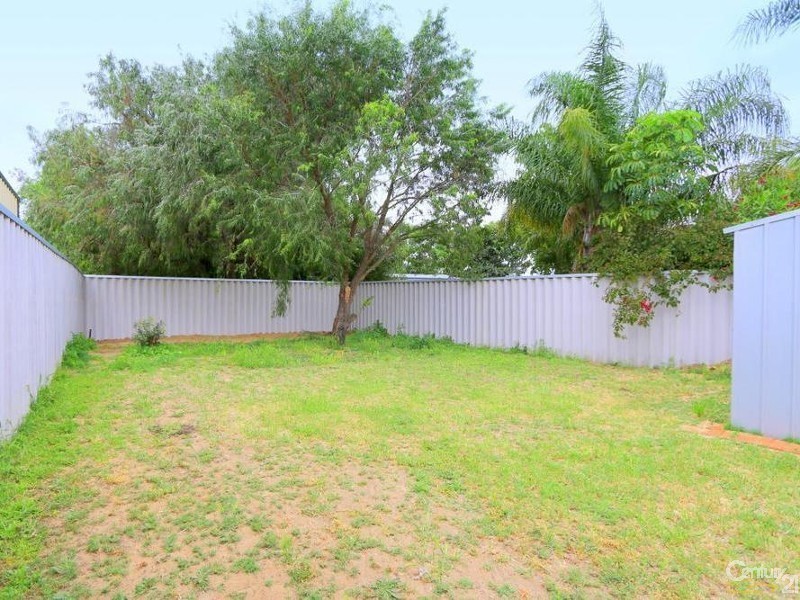 42A Hudson Road, Withers WA 6230