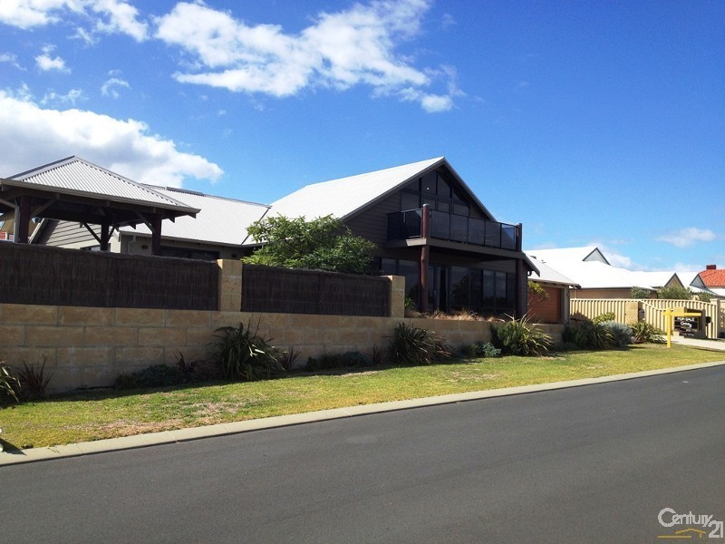 3 Naroona Drive, Dalyellup WA 6230