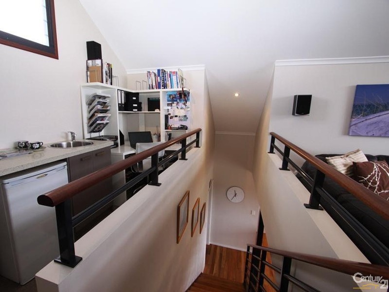 3 Naroona Drive, Dalyellup WA 6230