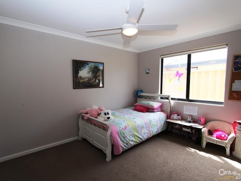 3 Naroona Drive, Dalyellup WA 6230