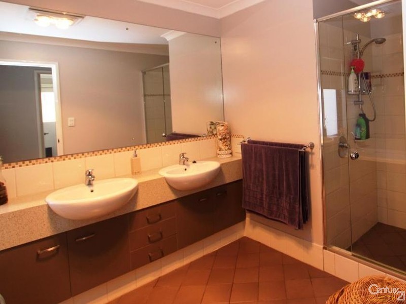 3 Naroona Drive, Dalyellup WA 6230
