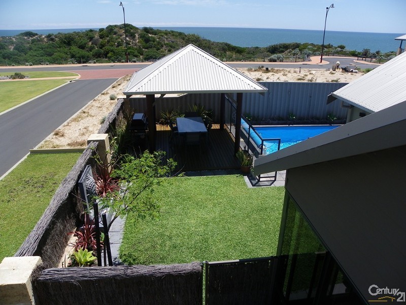 3 Naroona Drive, Dalyellup WA 6230