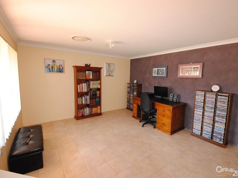 13 Maalak Turn, Dalyellup WA 6230