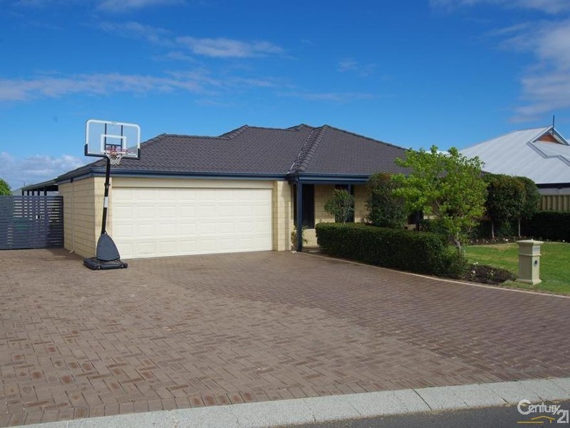 11 Melba Way, Dalyellup WA 6230